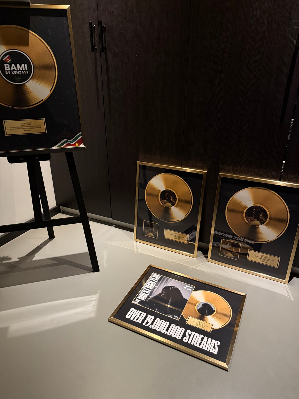 VINYL RECORD PRINT AWARD - GOUD