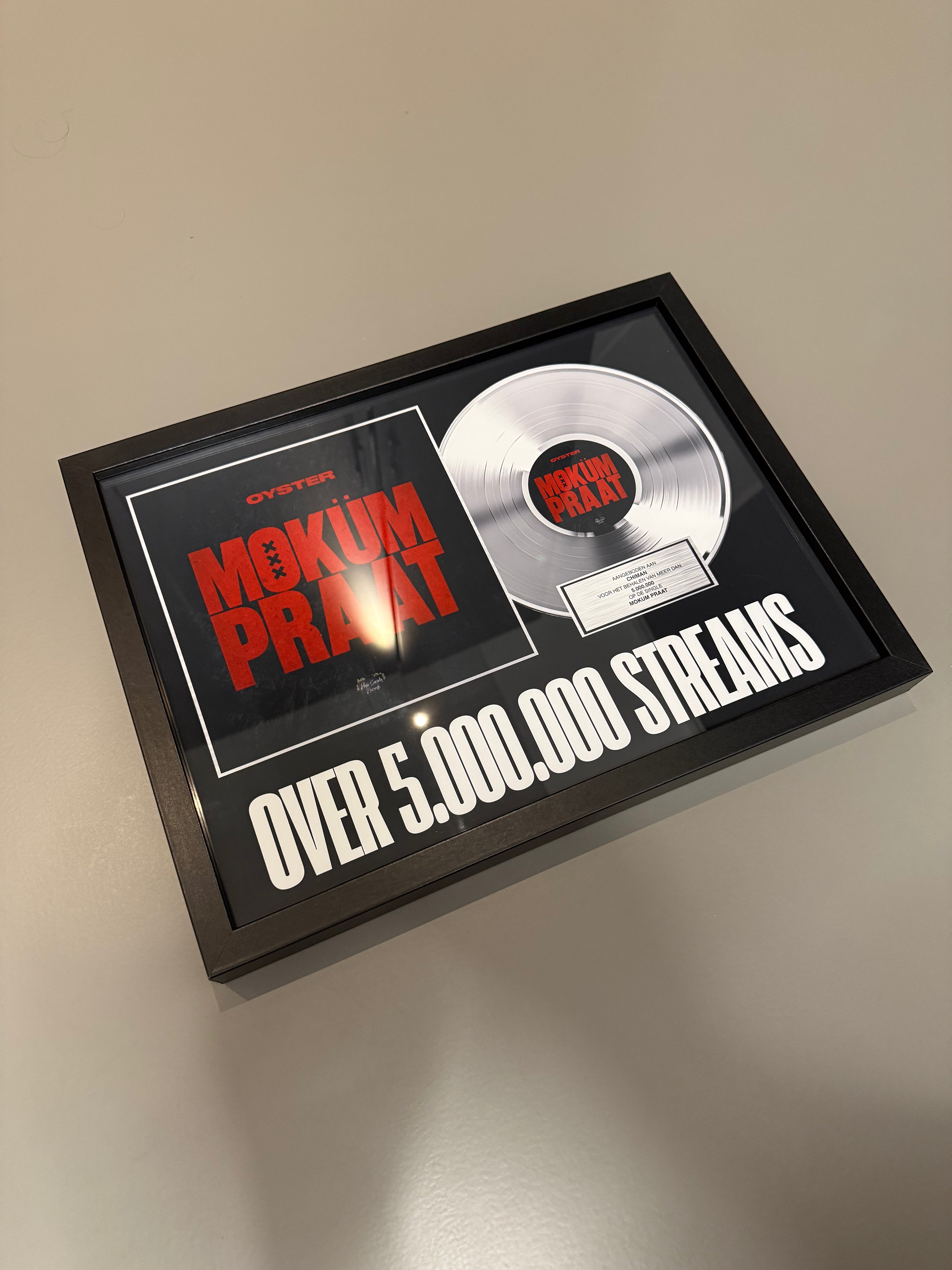 VINYL RECORD PRINT AWARD LIGGEND - ZILVER